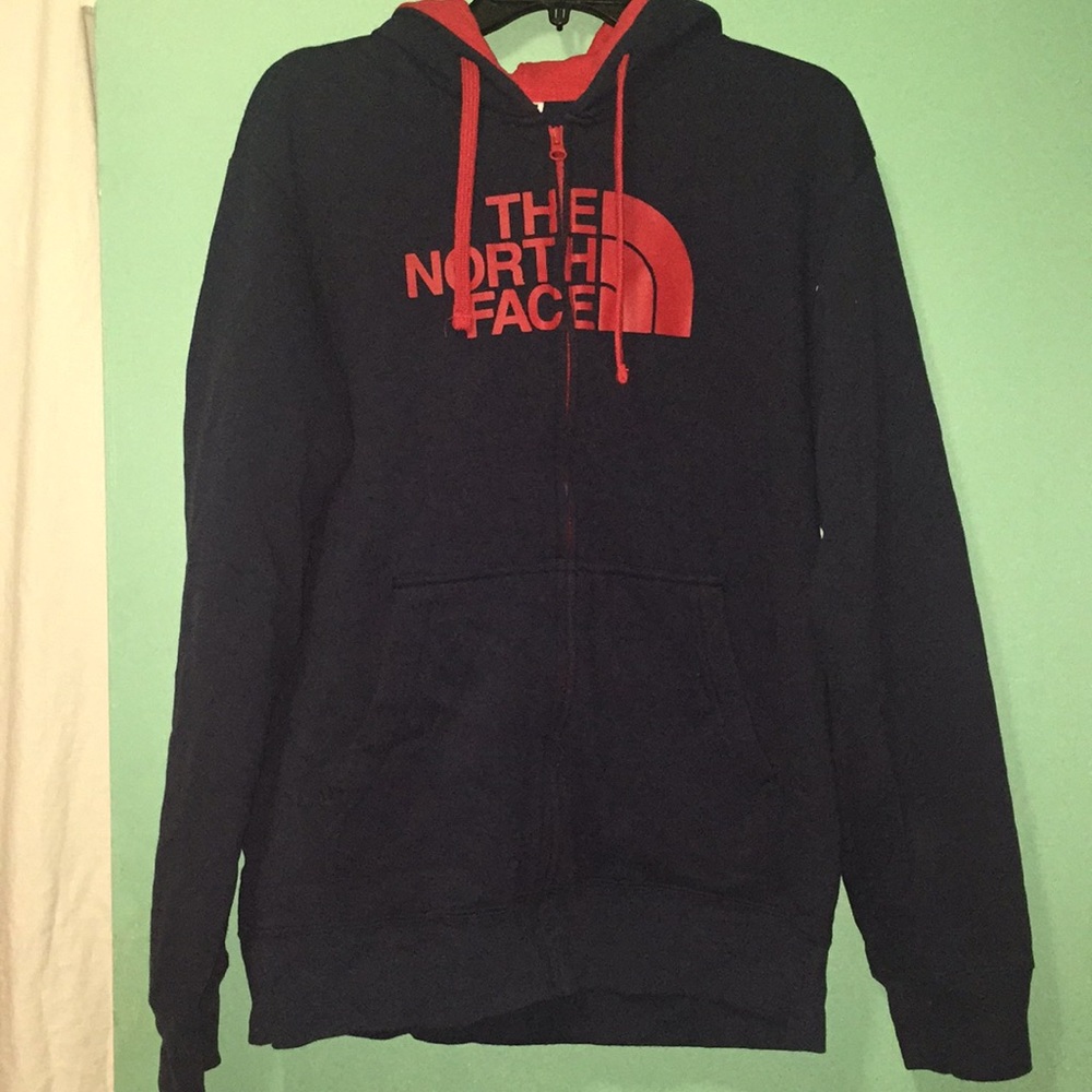 The north face sweater !